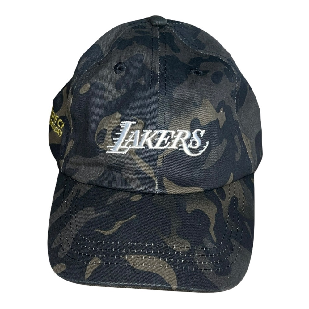 LA Lakers Camouflage Adjustable Baseball Hat - Picture 1 of 5